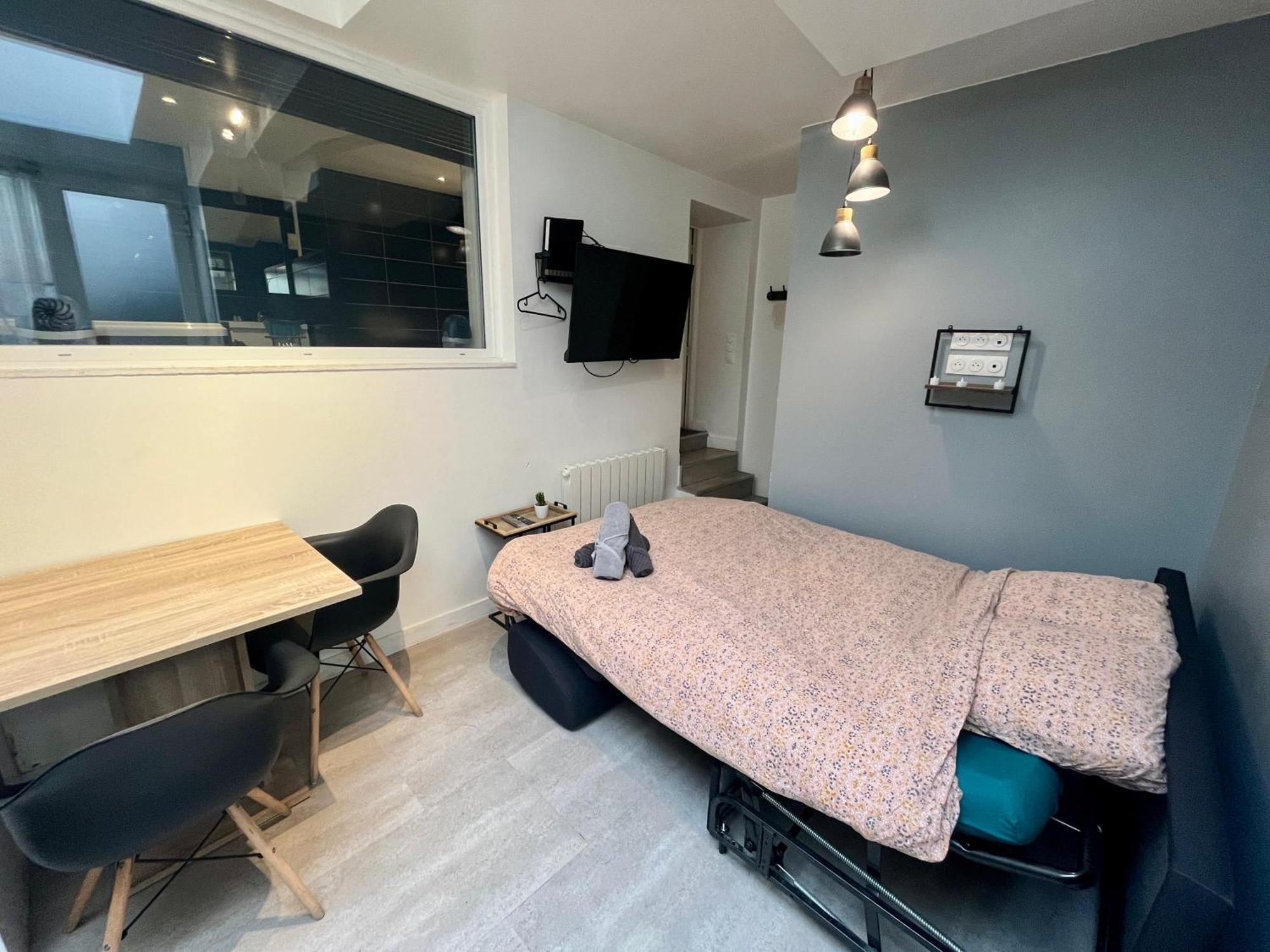 Escapade Romantique - Jacuzzi Et Parking Prive - 002 Rouen Exterior foto